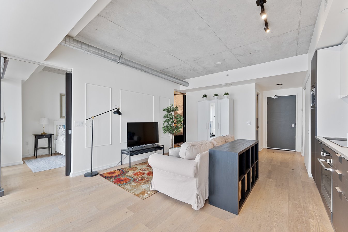 170 Bayview Avenue - Photo 10