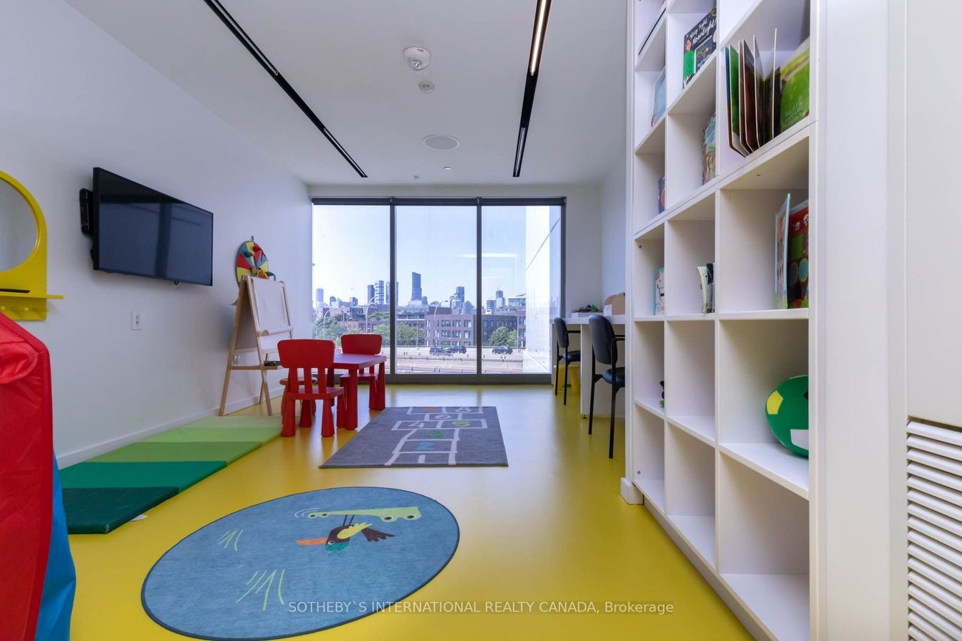 170 Bayview Avenue - Photo 23
