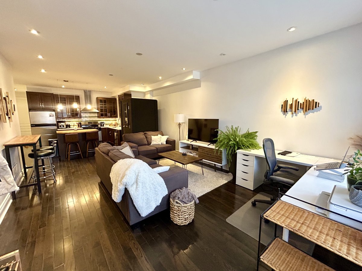 36 Coxwell Avenue - Photo 2