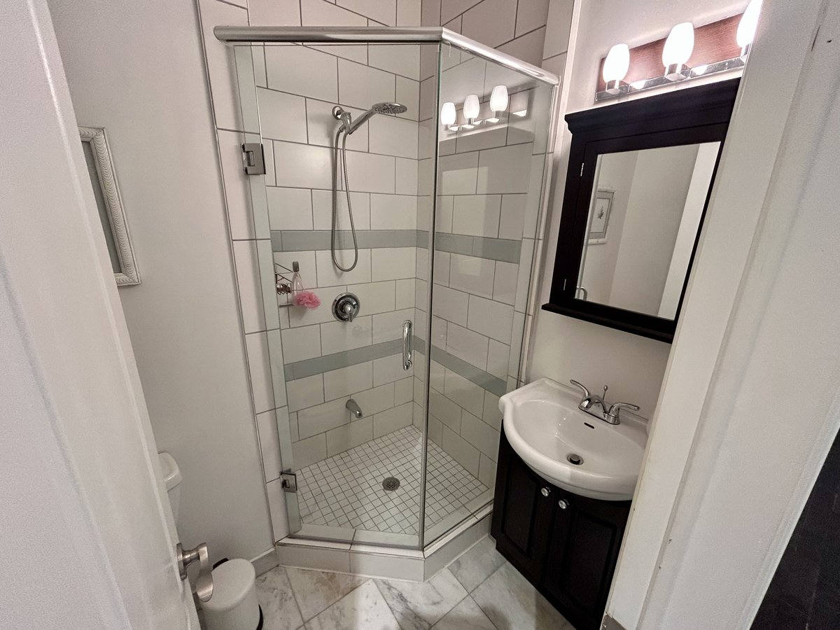 36 Coxwell Avenue - Photo 15