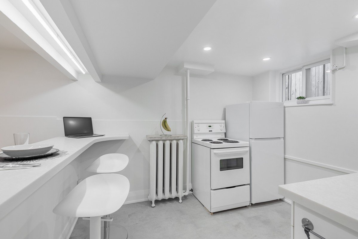 70 Nina Street - Photo 2