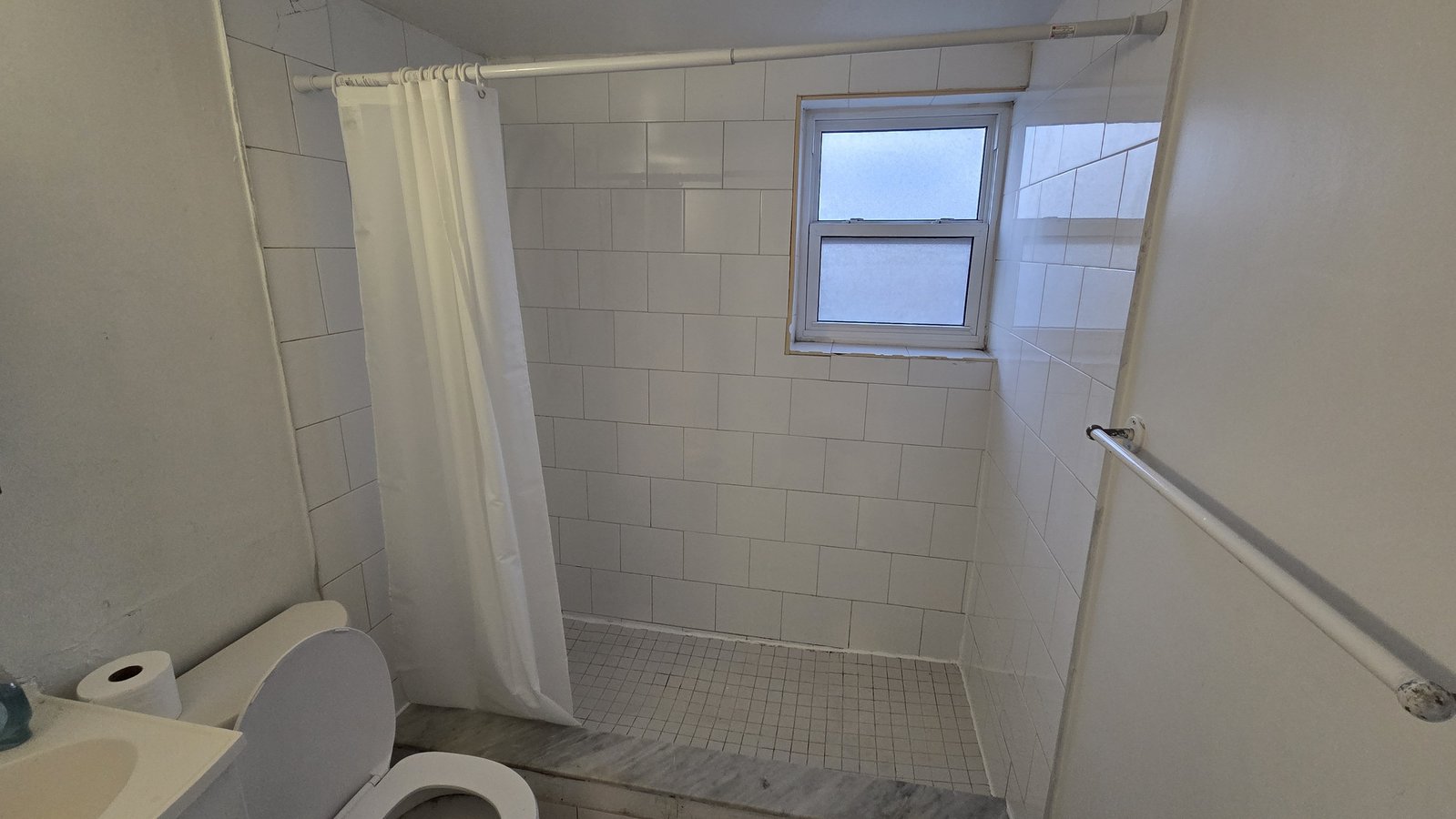 201 Spadina Road - Photo 4