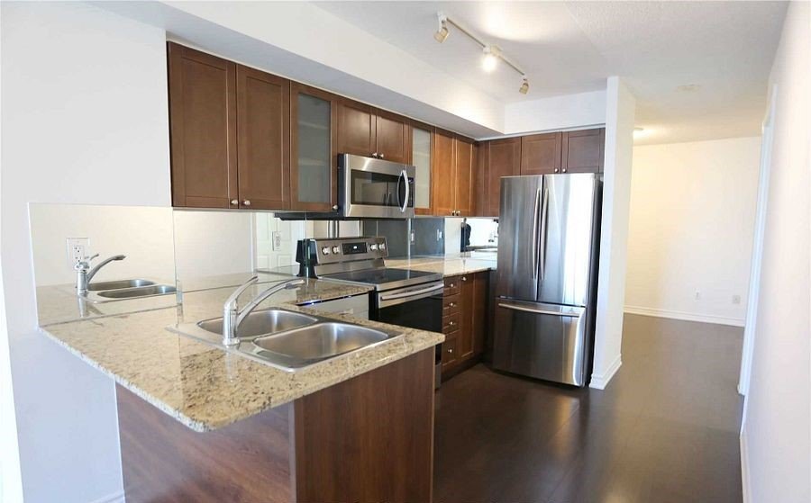 763 Bay Street - Photo 2