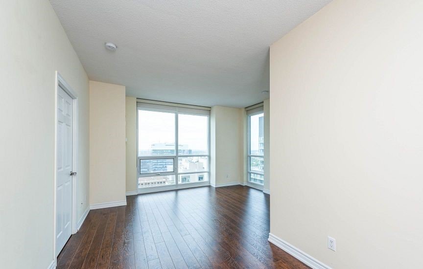 763 Bay Street - Photo 9