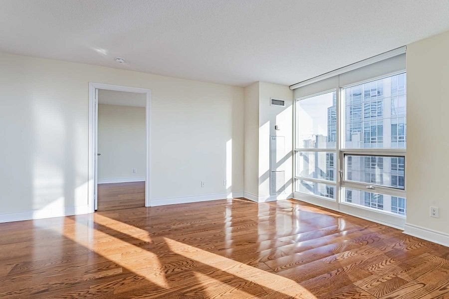 763 Bay Street - Photo 15