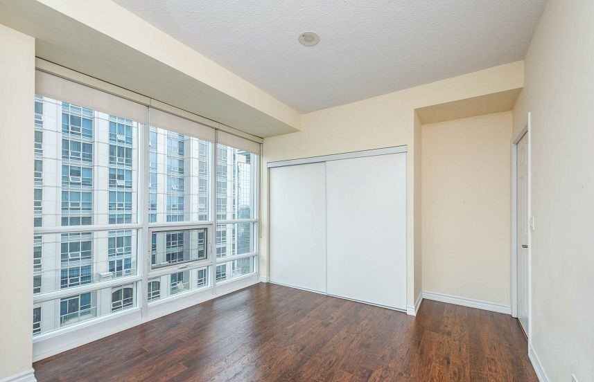 763 Bay Street - Photo 18