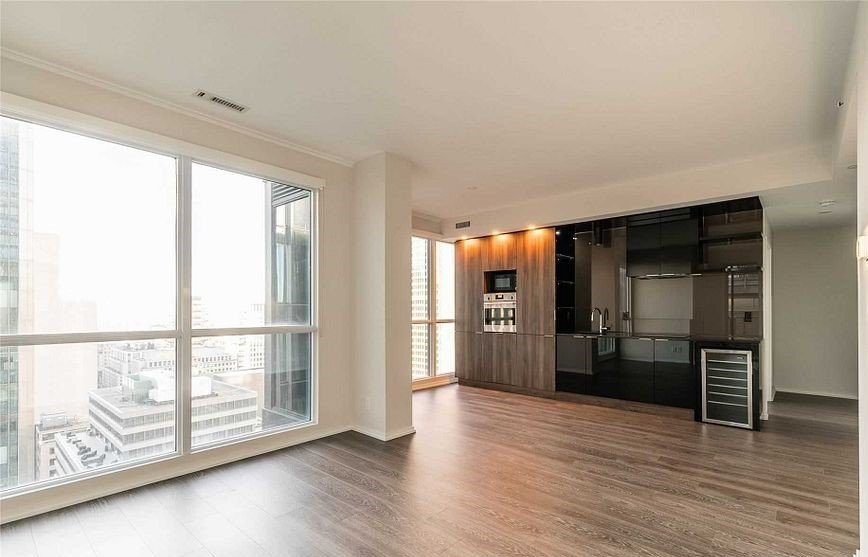 70 Temperance Street - Photo 2