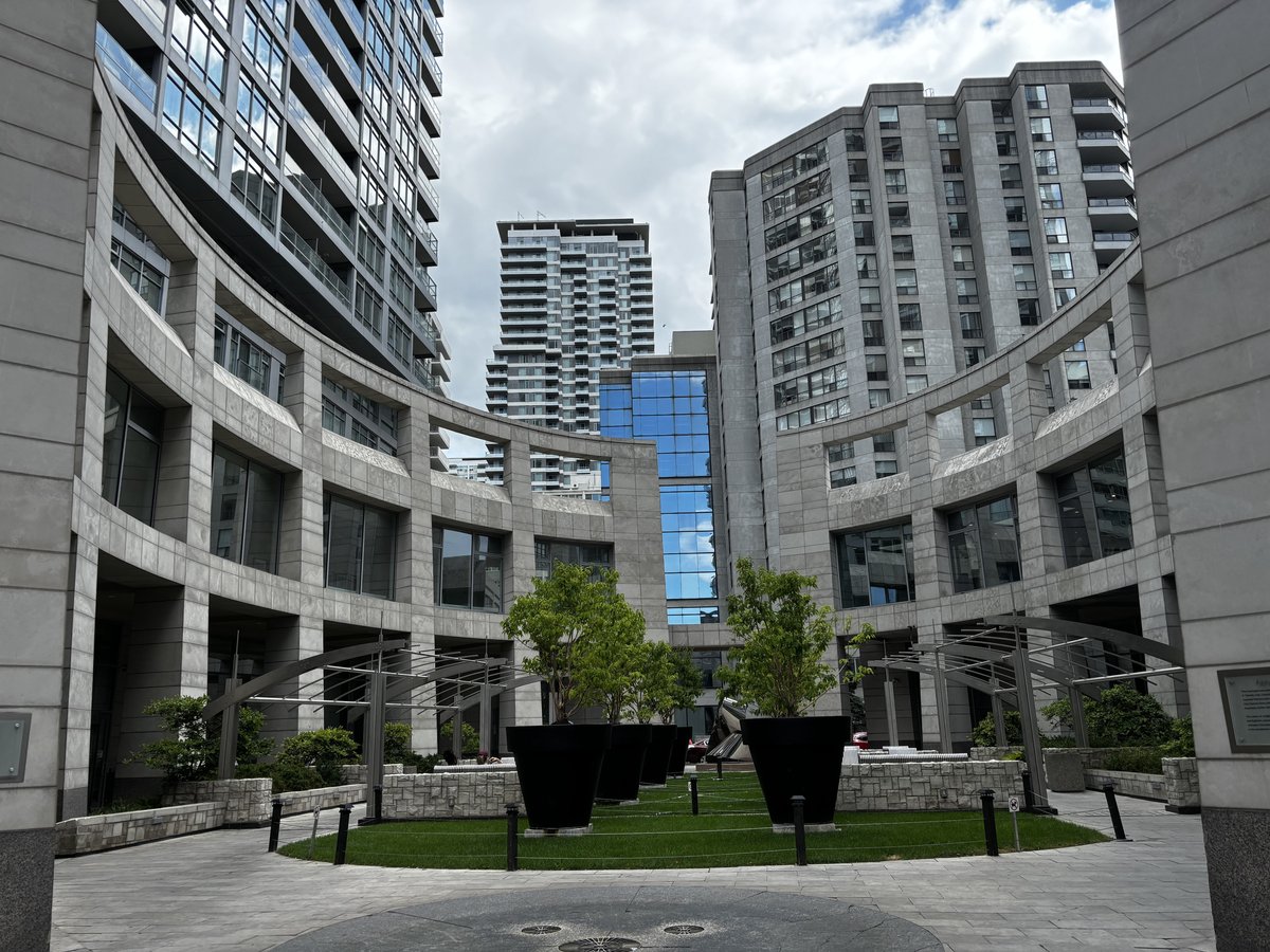 2191 Yonge Street - Photo 20