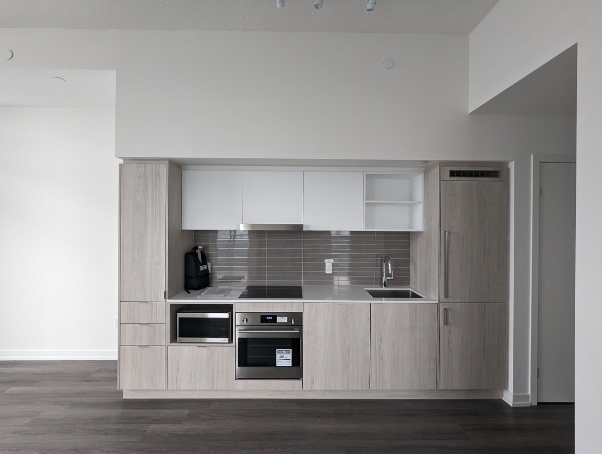 138 Downes Street - Photo 6