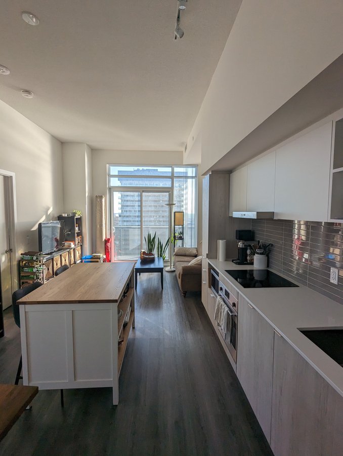 138 Downes Street - Photo 4
