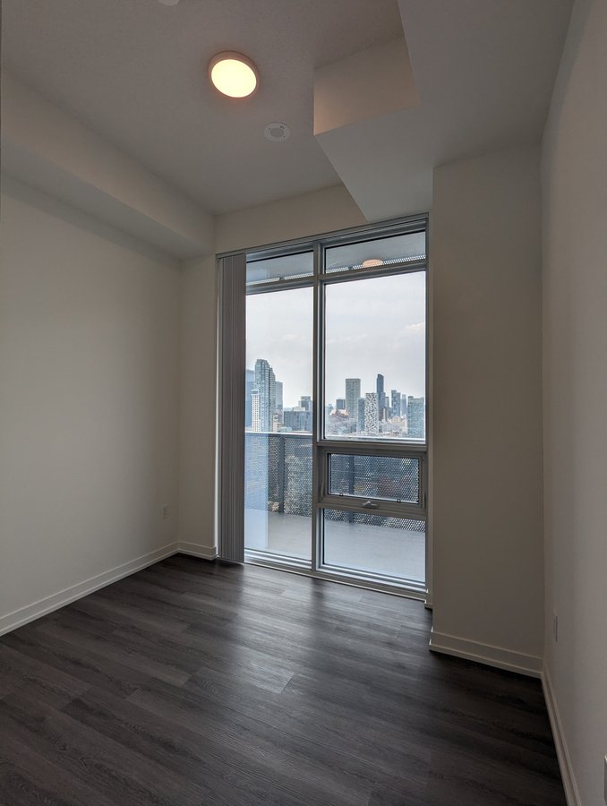 138 Downes Street - Photo 8