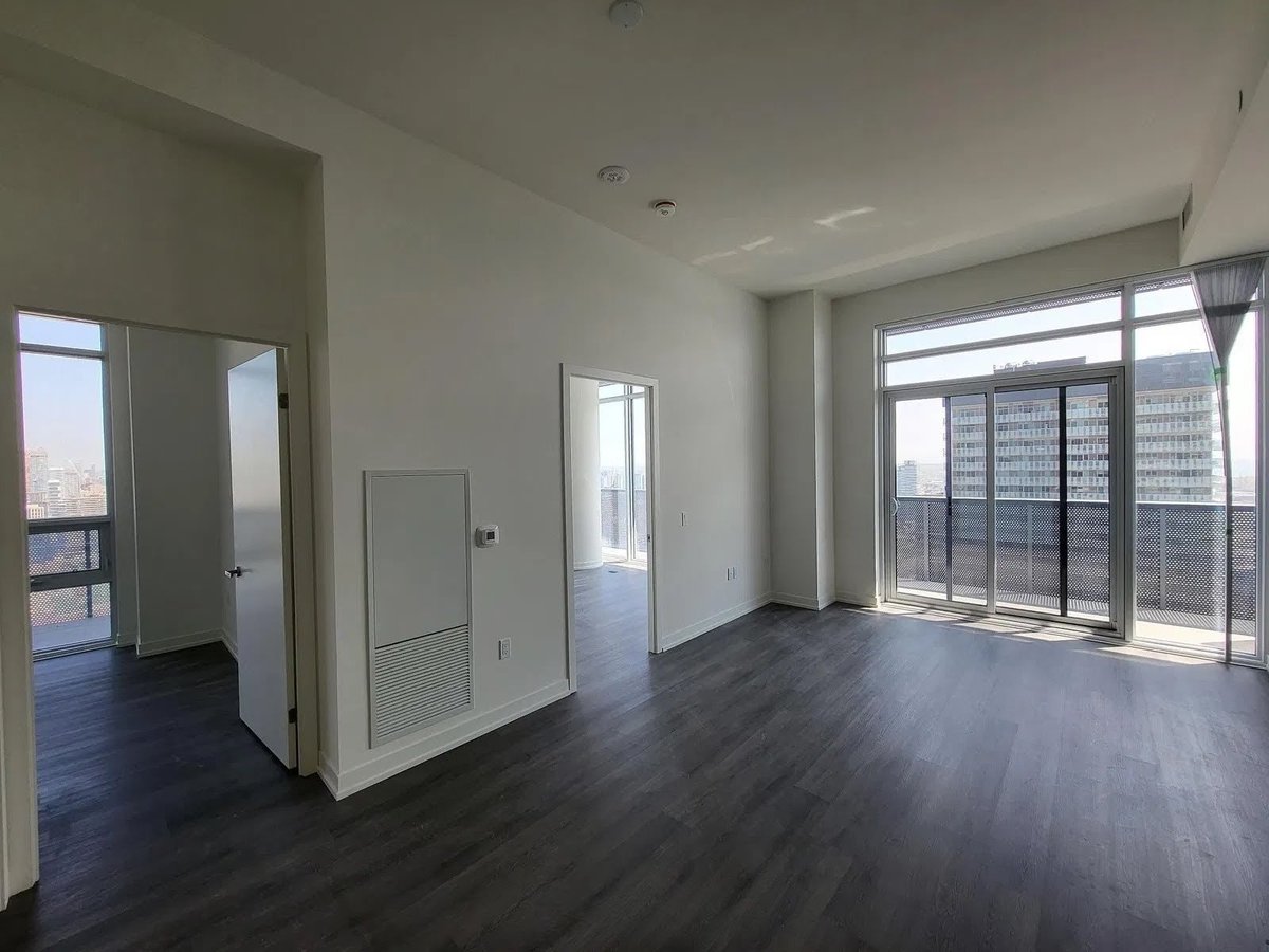 138 Downes Street - Photo 1