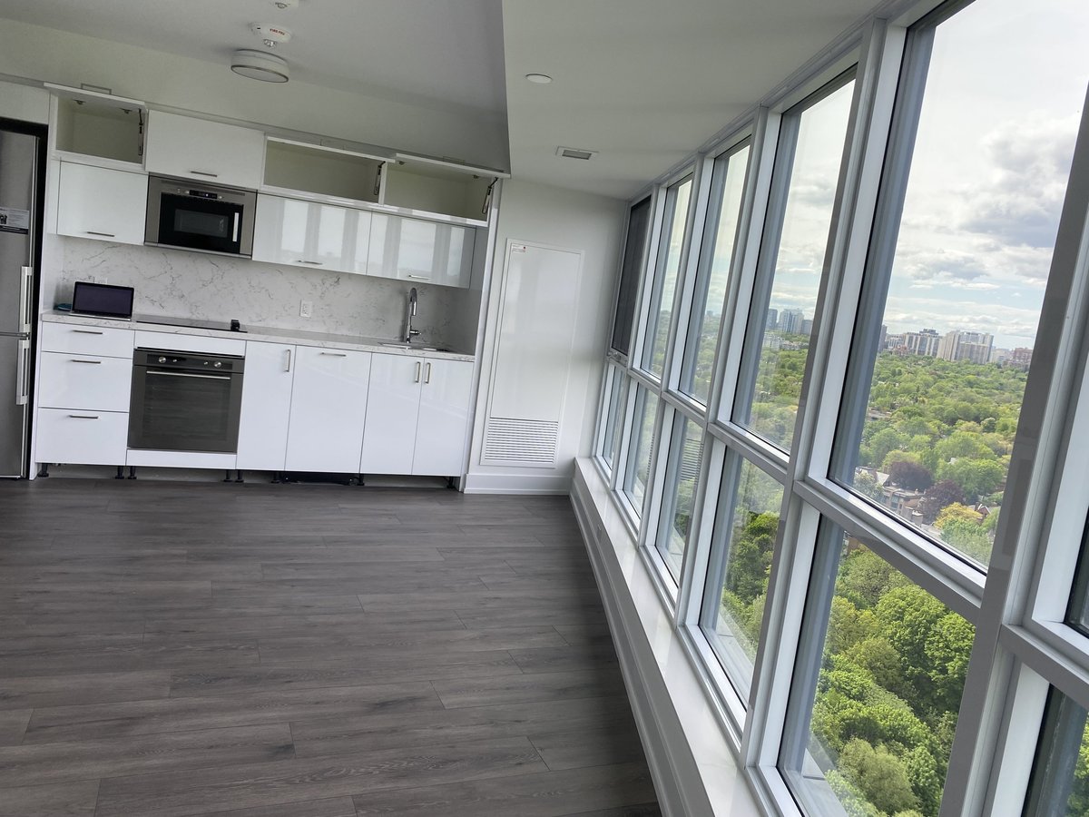 585 Bloor Street East - Photo 20