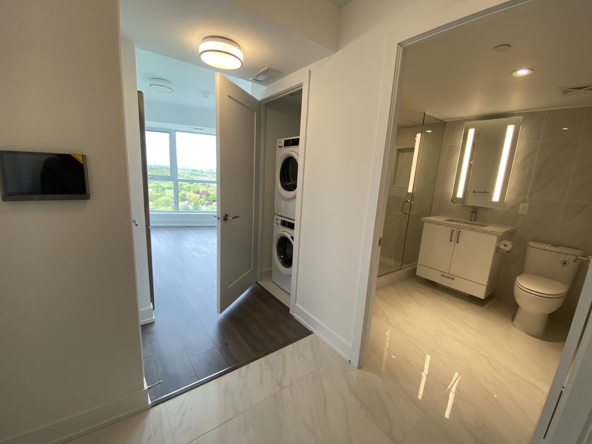 585 Bloor Street East - Photo 19