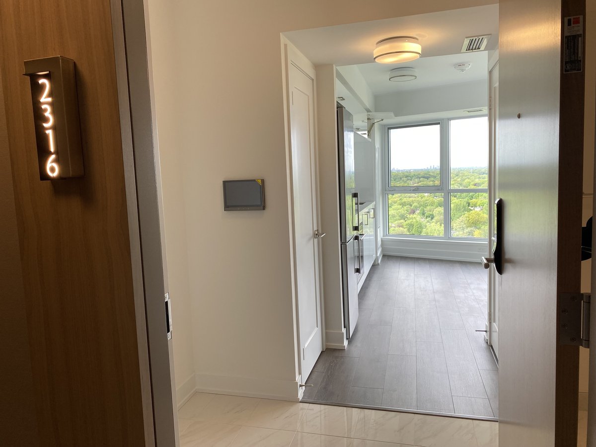 585 Bloor Street East - Photo 18