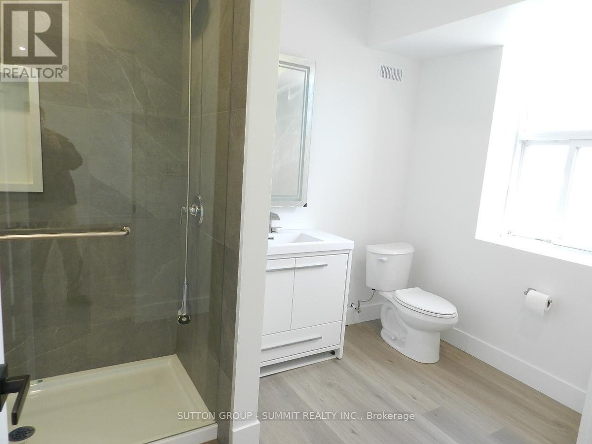 2/F - 577 GERRARD STREET E - Photo 8