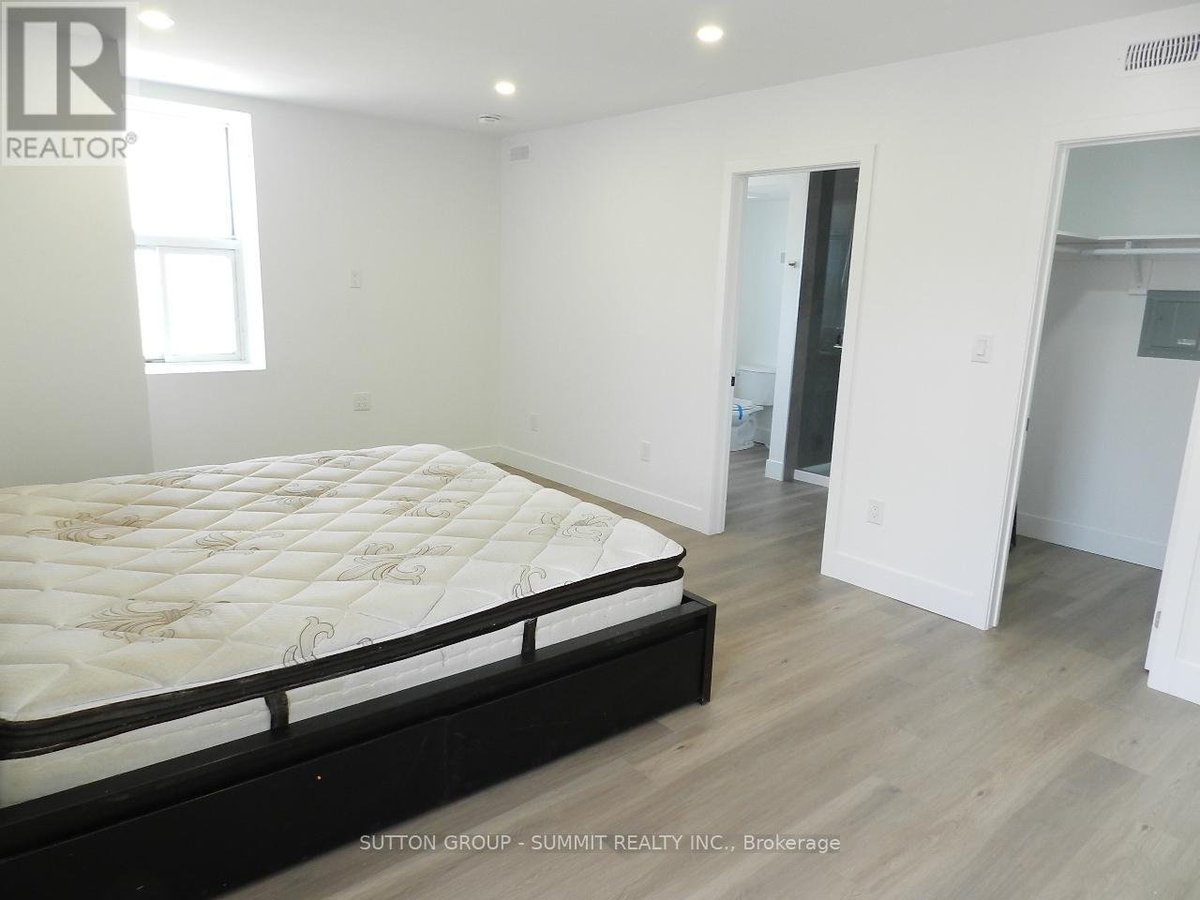 2/F - 577 GERRARD STREET E - Photo 11
