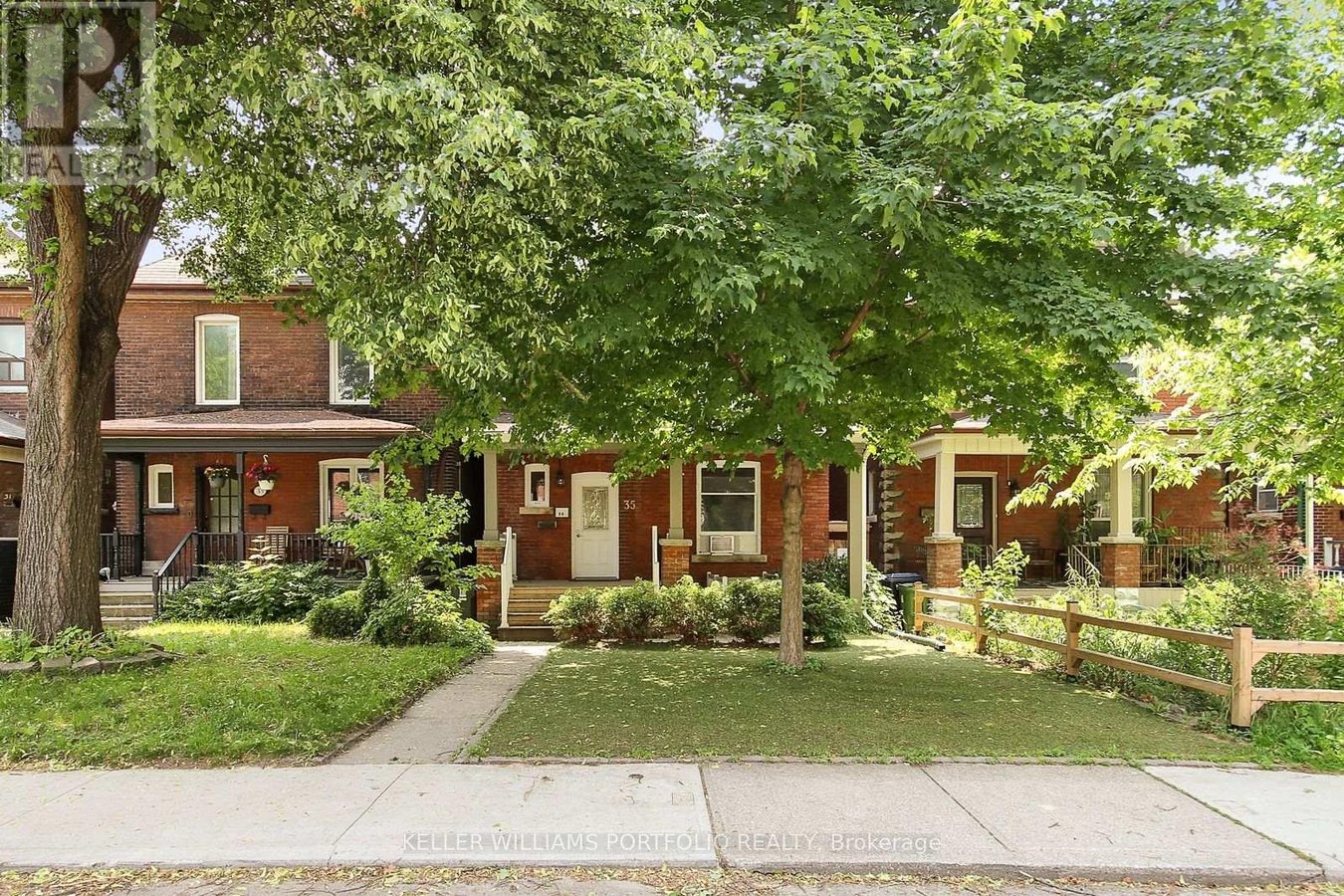 #3 - 35 HUMBERSIDE AVENUE - Photo 4