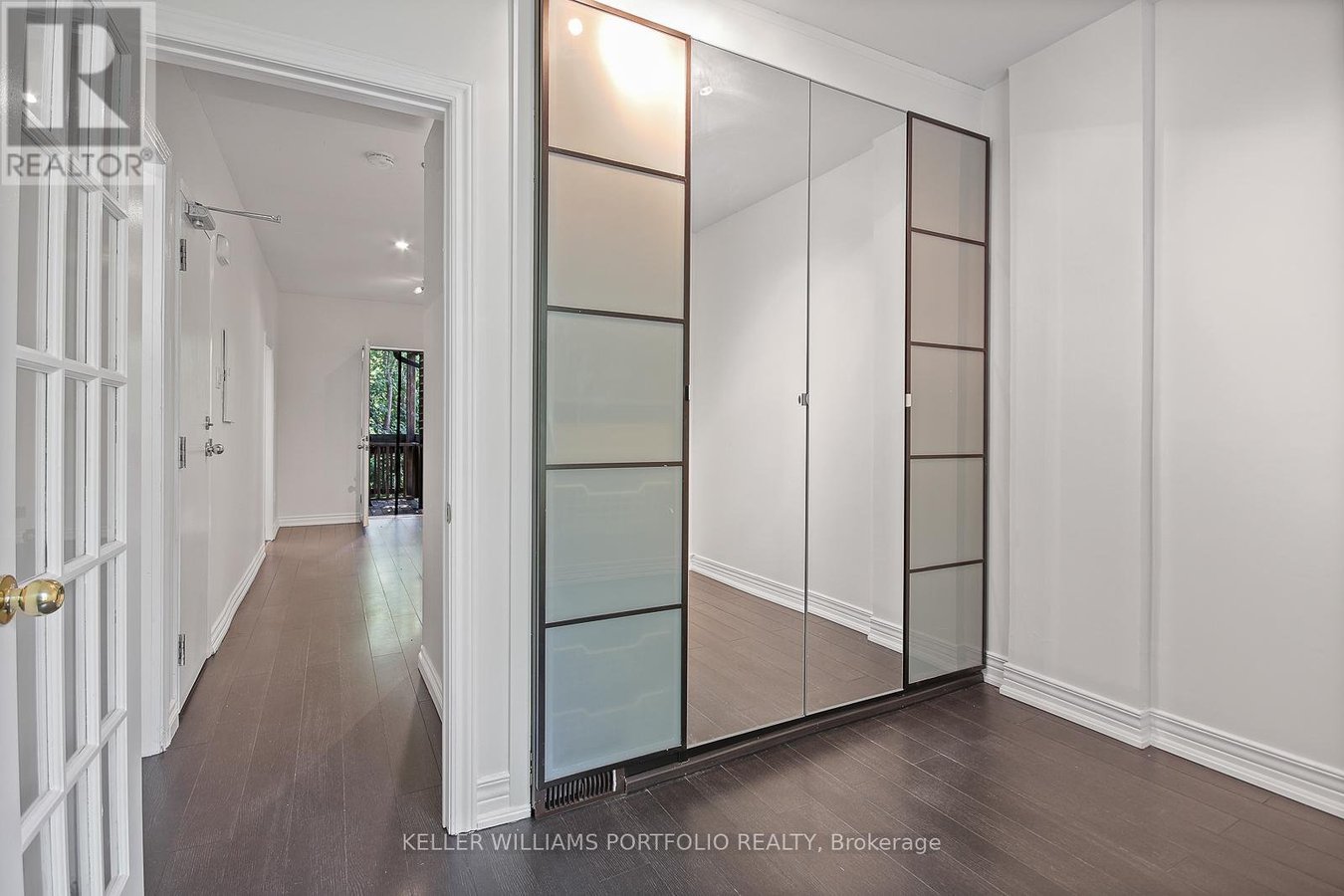 #3 - 35 HUMBERSIDE AVENUE - Photo 18