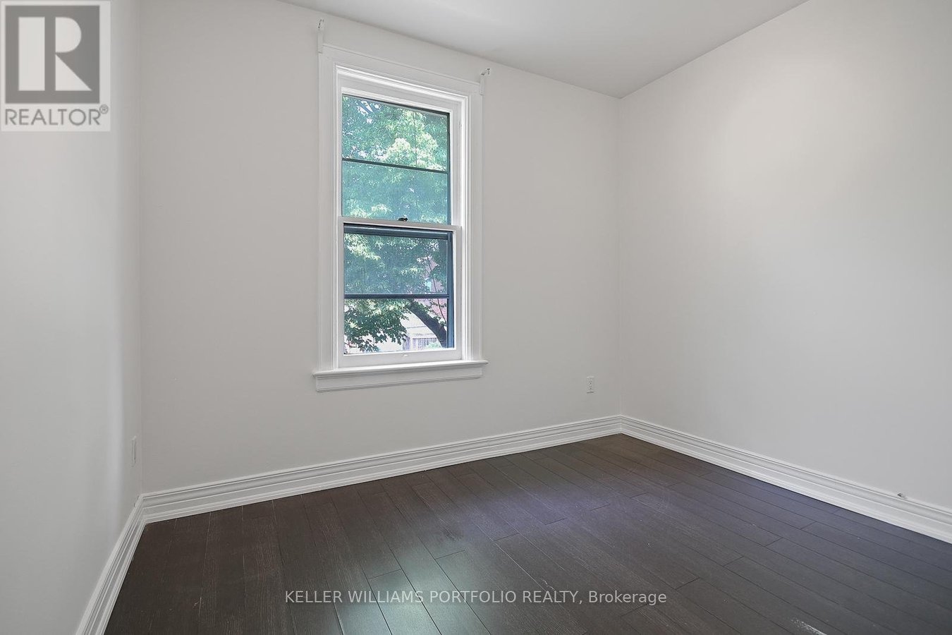 #3 - 35 HUMBERSIDE AVENUE - Photo 19