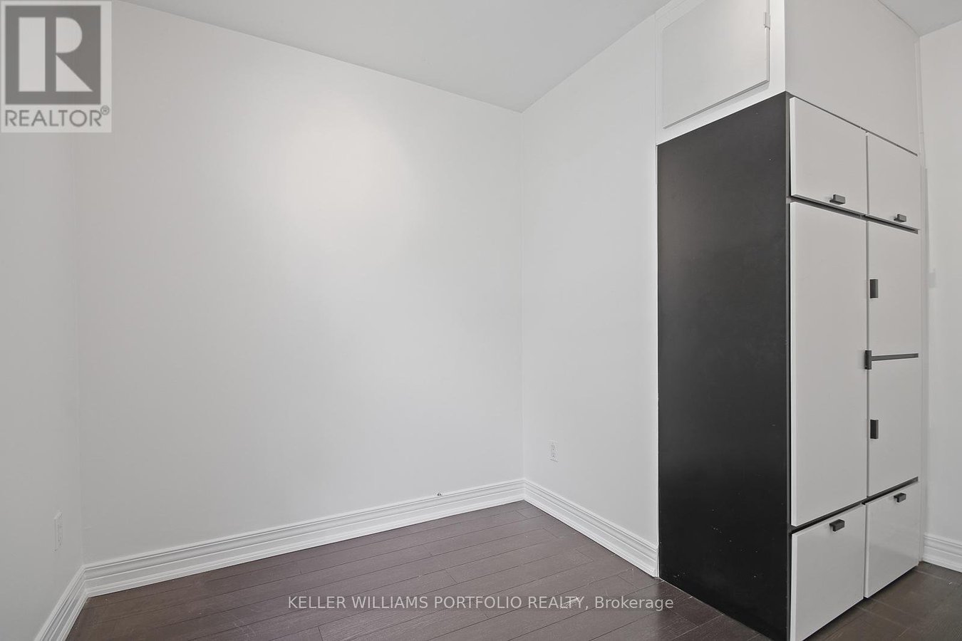 #3 - 35 HUMBERSIDE AVENUE - Photo 21