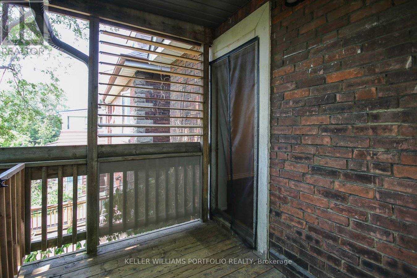 #3 - 35 HUMBERSIDE AVENUE - Photo 22