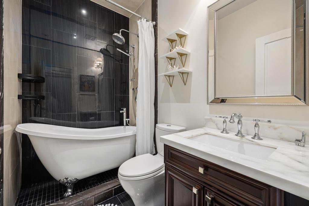 645 Davenport Road - Photo 8