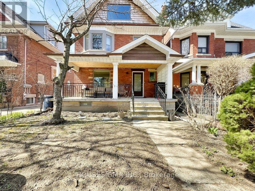 36 HIGHVIEW CRESCENT - Photo 2