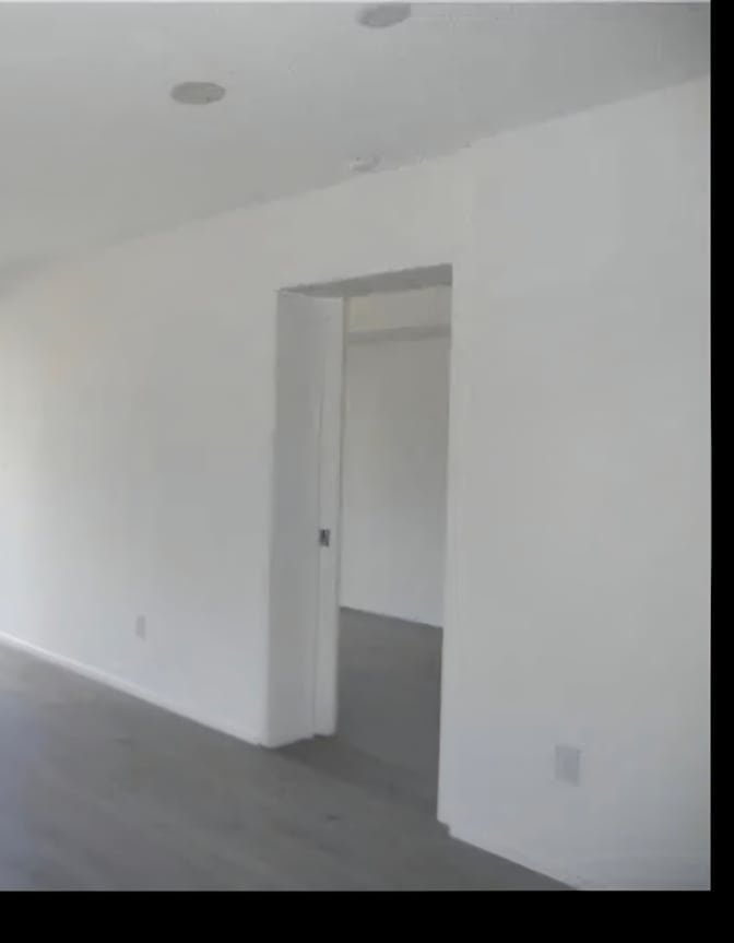 Dundas Street East - Photo 3