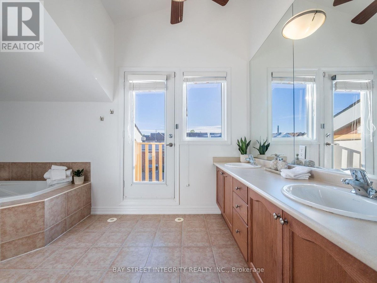 96 WOODBINE AVENUE - Photo 32