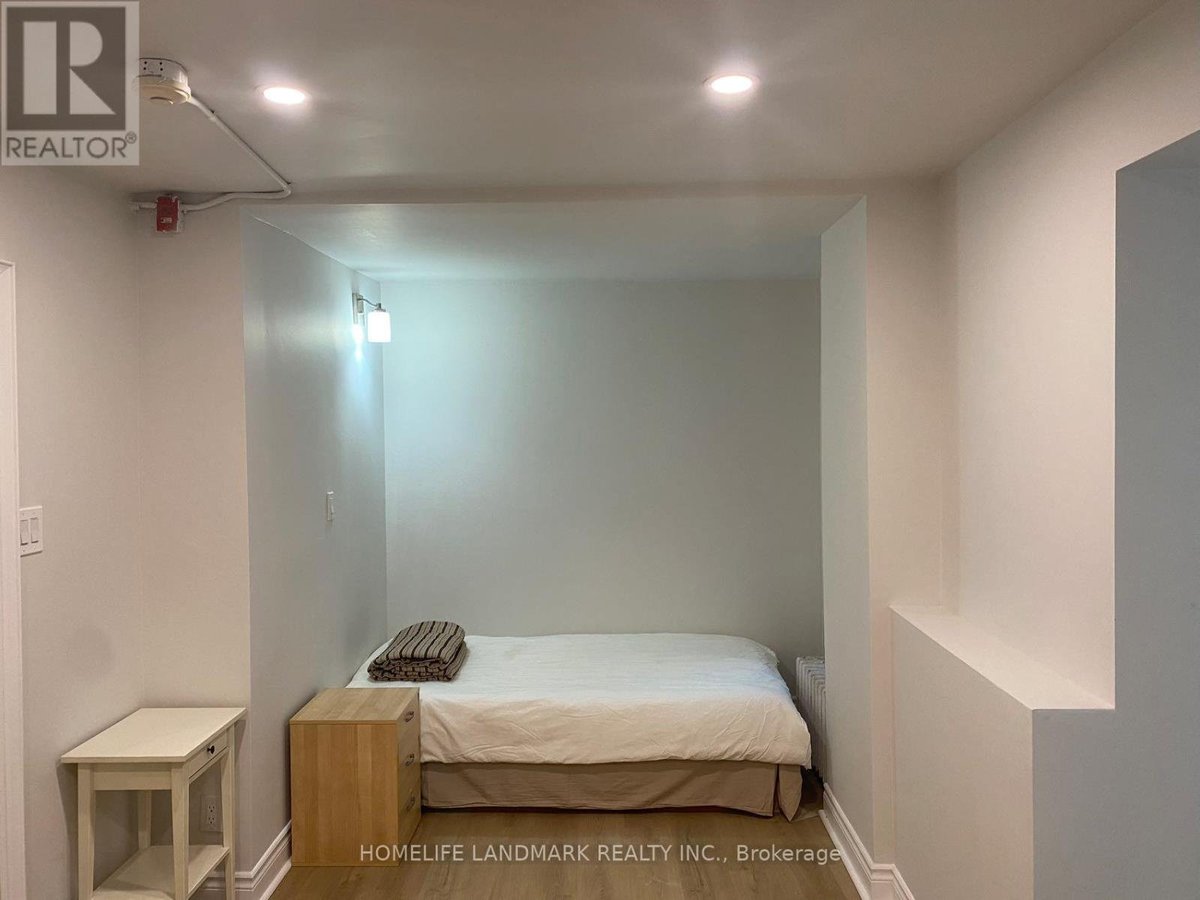 #5 - 353 SPADINA AVENUE - Photo 3
