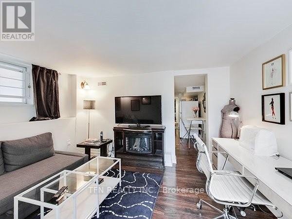 LOWER - 39 PENDRITH STREET - Photo 3