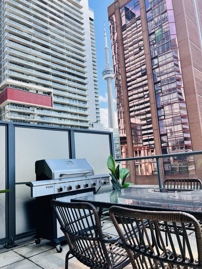 8 Charlotte Street - Photo 2