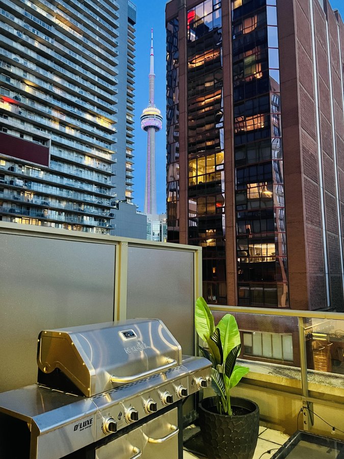 8 Charlotte Street - Photo 3