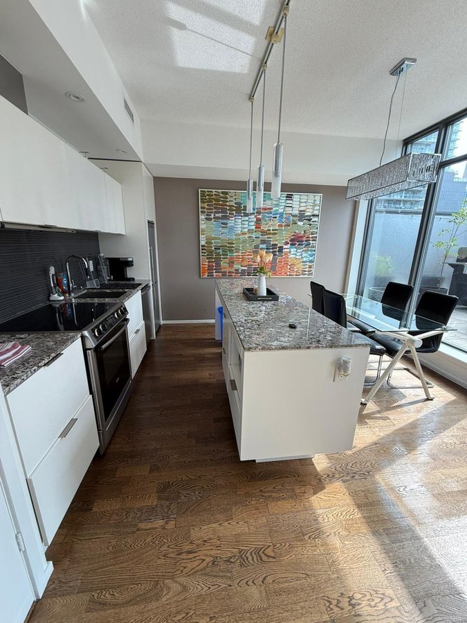 8 Charlotte Street - Photo 24
