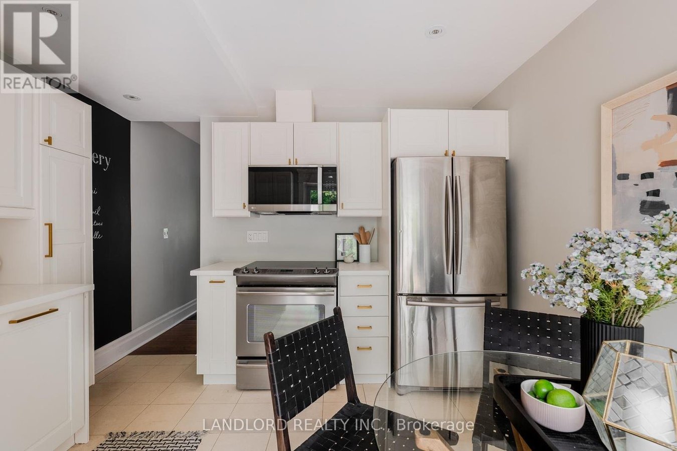 155 GOLFVIEW AVENUE - Photo 3