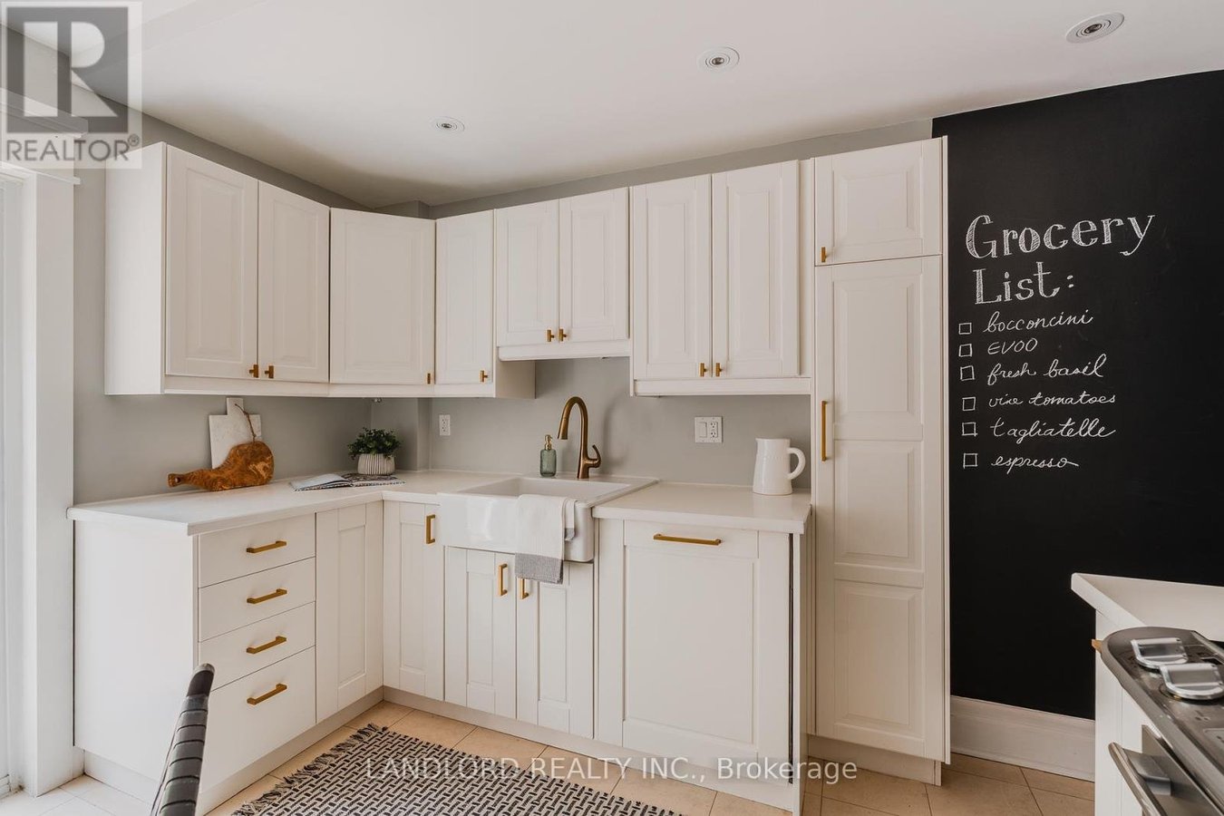 155 GOLFVIEW AVENUE - Photo 4