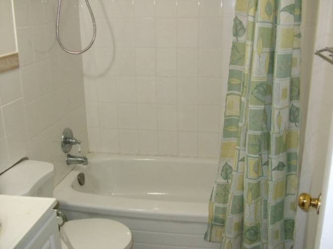 Norman Avenue - Photo 2