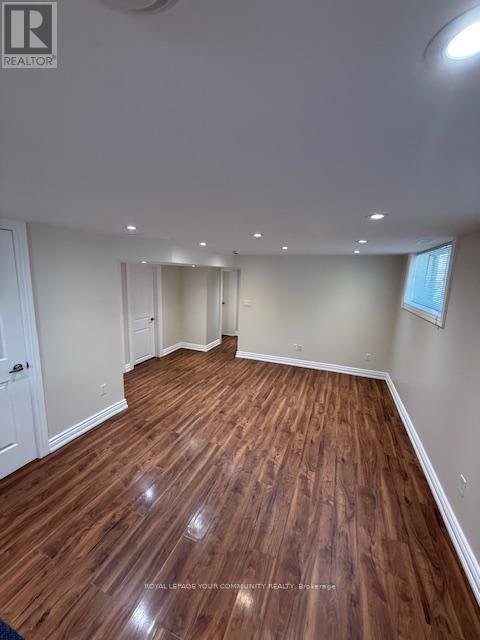 10 FALLINGDALE CRESCENT - Photo 3