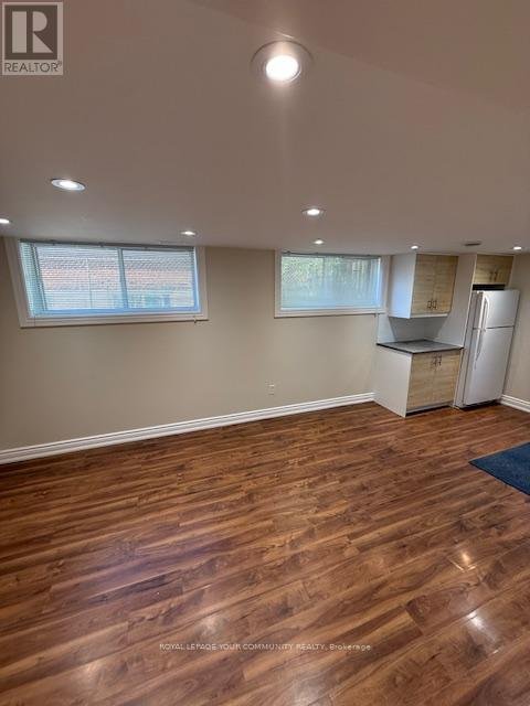 10 FALLINGDALE CRESCENT - Photo 8