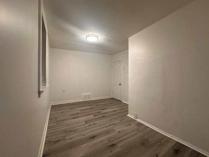 Dufferin Street - Photo 2