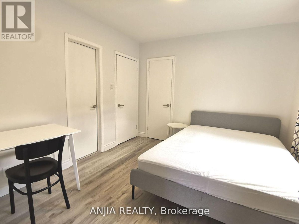 1 - 256 HOMEWOOD AVENUE - Photo 9