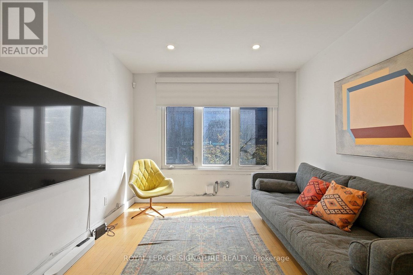 UPPER - 1048 QUEEN STREET W - Photo 6