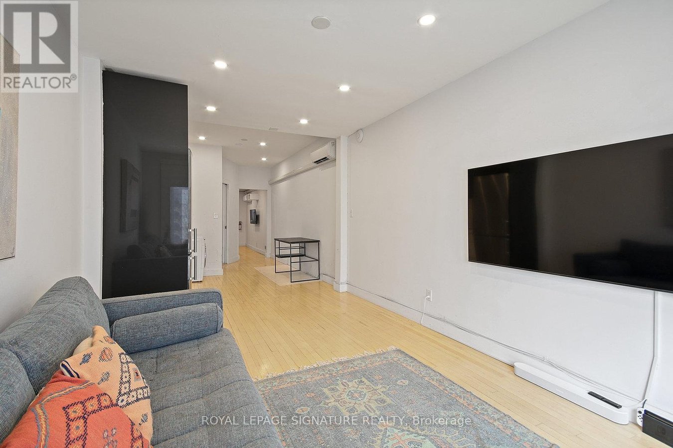 UPPER - 1048 QUEEN STREET W - Photo 9