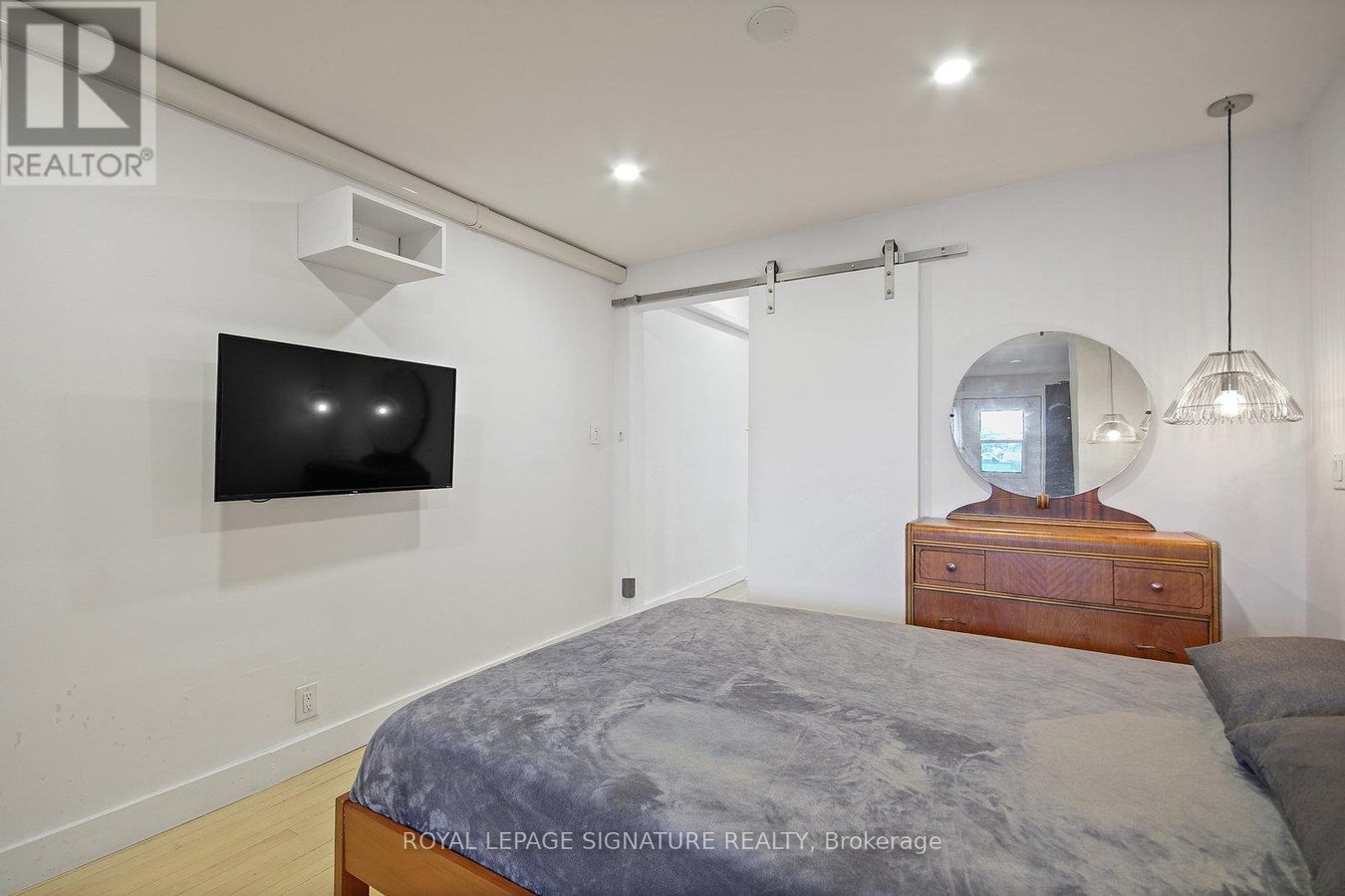 UPPER - 1048 QUEEN STREET W - Photo 15