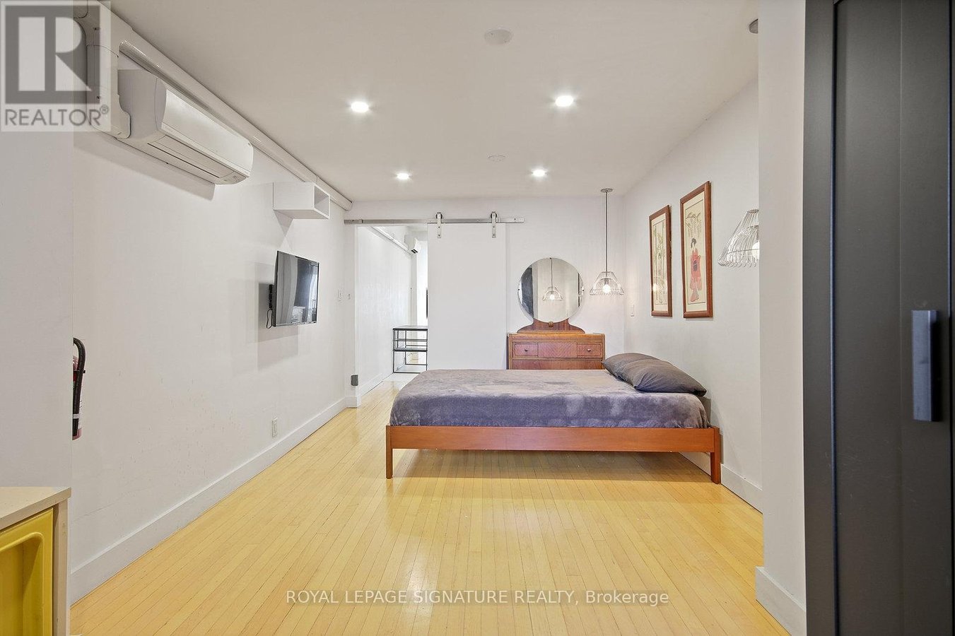 UPPER - 1048 QUEEN STREET W - Photo 17