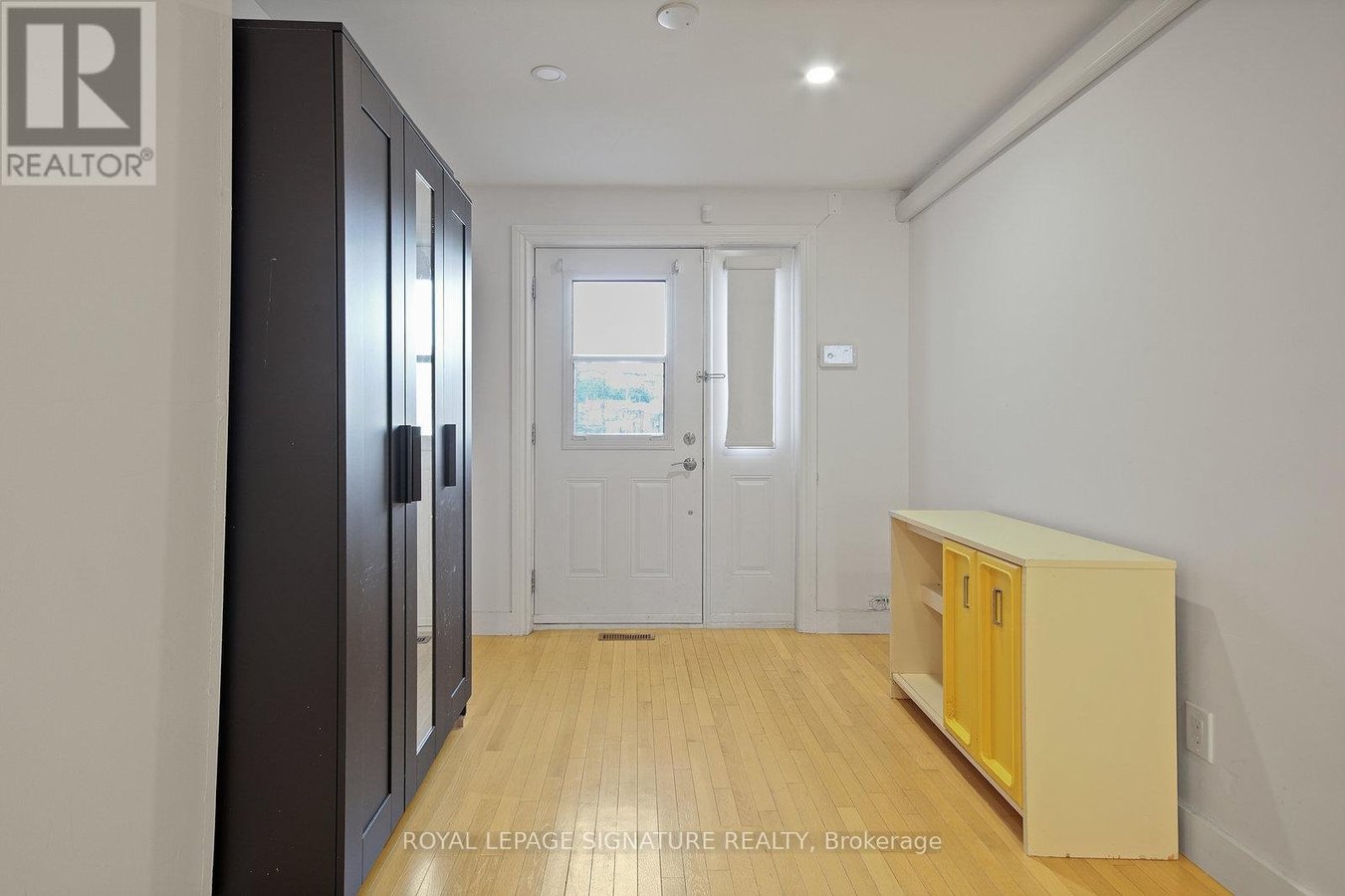 UPPER - 1048 QUEEN STREET W - Photo 18
