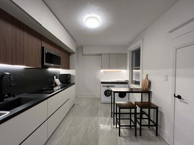 Rusholme Park Crescent - Photo 2