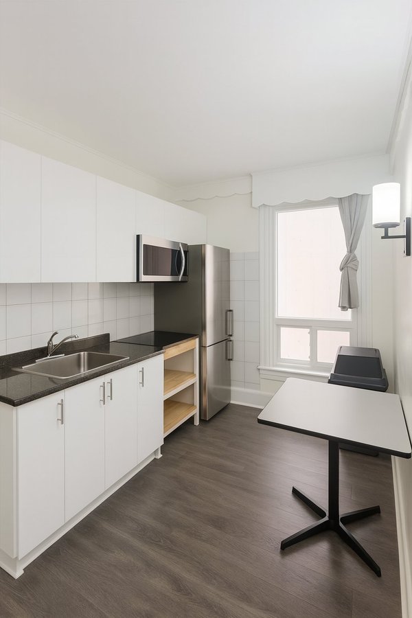 Dundas Street West - Photo 8