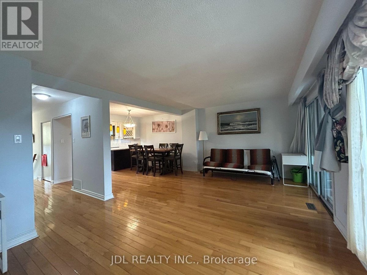 135 CORINTHIAN BLVD BOULEVARD - Photo 4